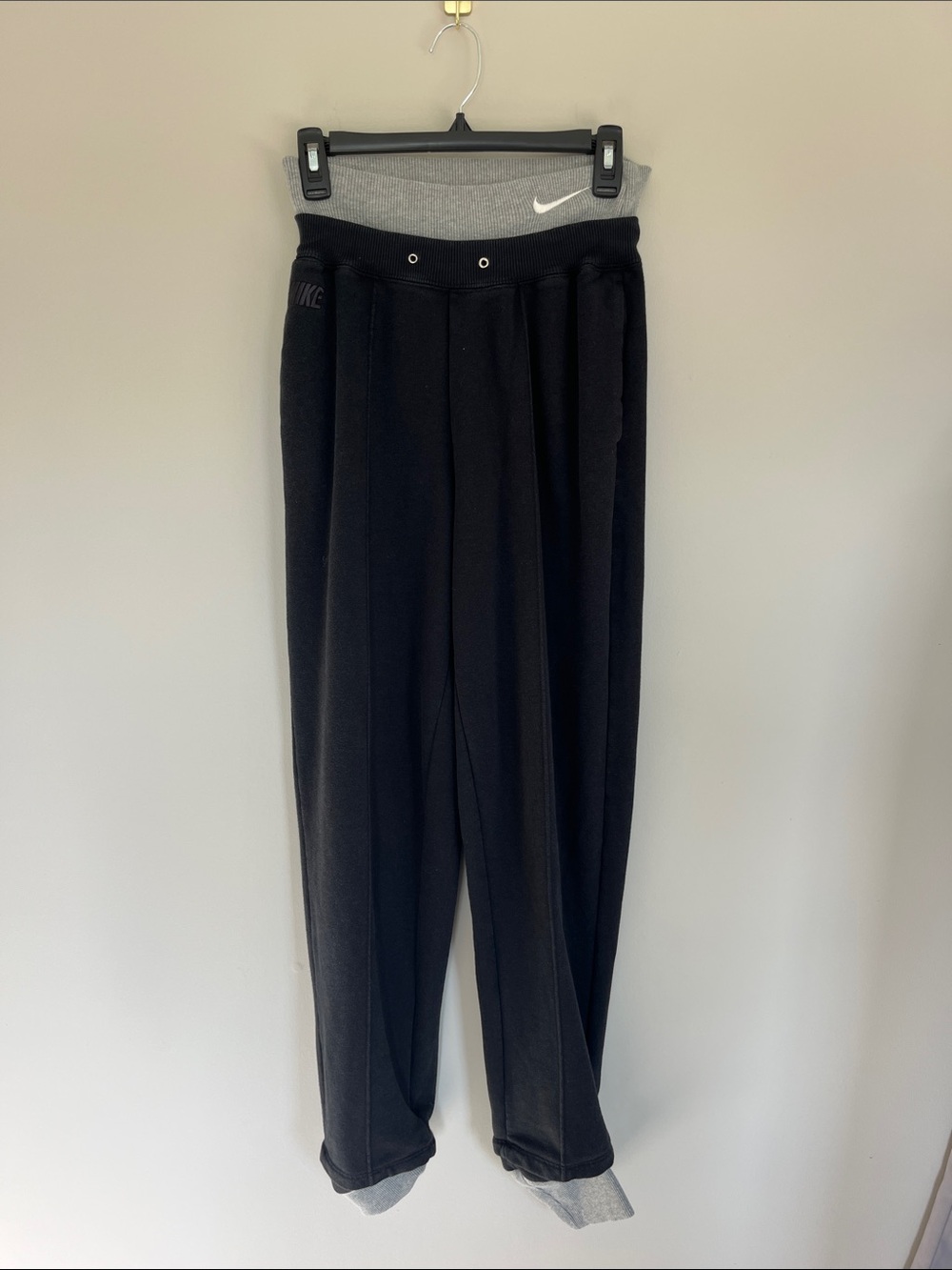 Nike Black & Gray Sweatpants